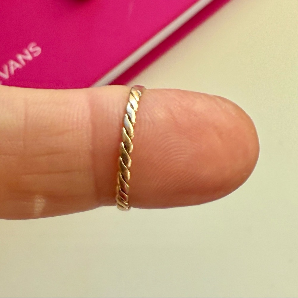 14k Solid Gold Ring 7 - image 6